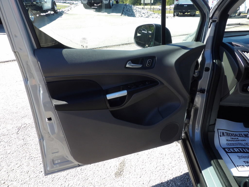 Used 2023 Ford Transit Connect XLT FWD image 14