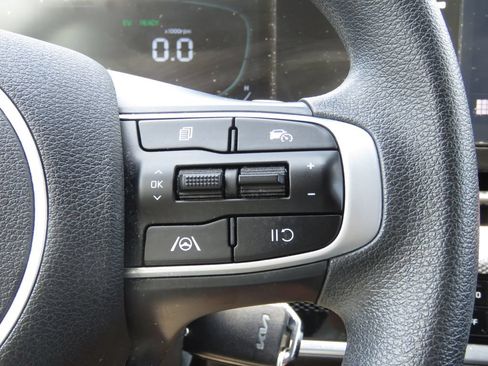 Used 2023 Kia Sportage LX AWD/4WD image 22