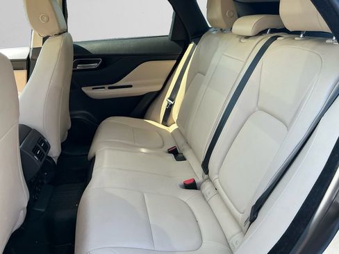 Used 2020 Jaguar F-PACE Premium AWD/4WD image 13