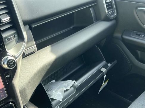 New 2026 RAM 1500 4x4 Crew Cab image 13