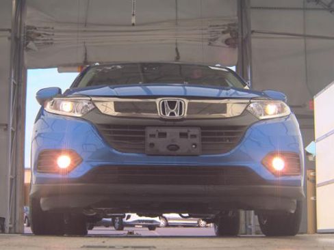 Used 2020 Honda HR-V EX image 3