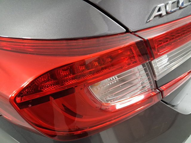 Certified 2018 Honda Accord Sport image 31