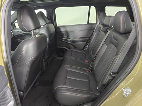 New 2026 Jeep Cherokee Overland w/ Trailer Tow Group image 36