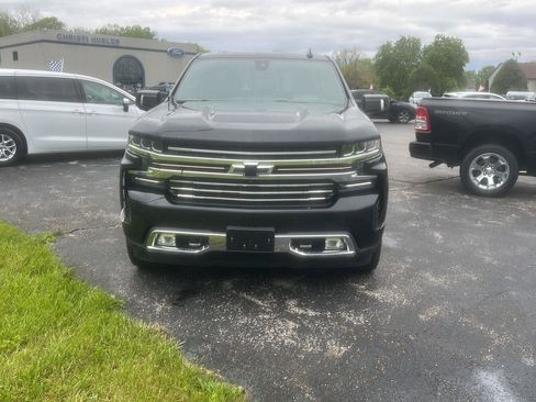 Used 2019 Chevrolet Silverado 1500 High Country w/ Technology Package AWD/4WD image 14