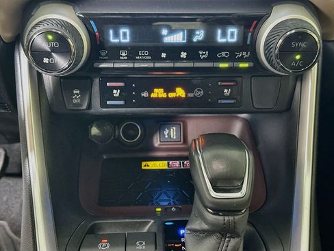 Certified 2024 Toyota RAV4 Limited w/ Advanced Technology Package AWD/4WD image 23