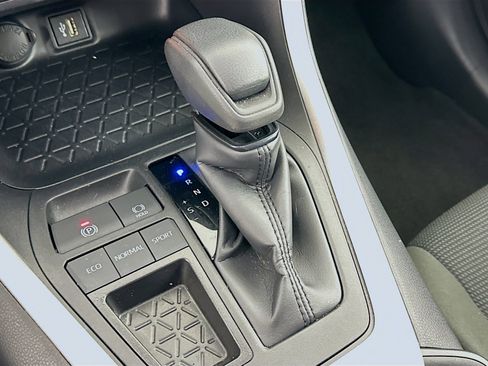 Used 2025 Toyota RAV4 LE image 24