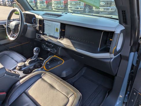 Used 2021 Ford Bronco Badlands AWD/4WD image 40