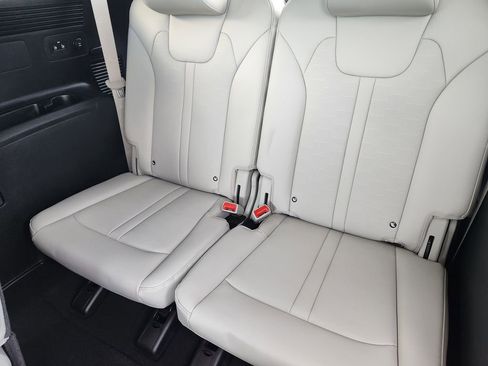 Certified 2025 Kia Sorento EX image 13