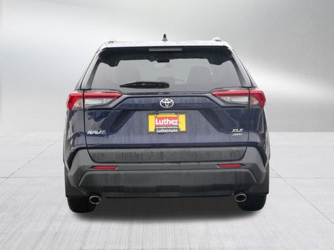 Used 2020 Toyota RAV4 XLE image 6