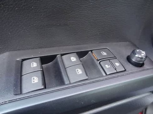 Used 2023 Toyota Tacoma SR image 11