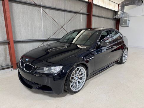Used 2011 BMW M3 Sedan image 3