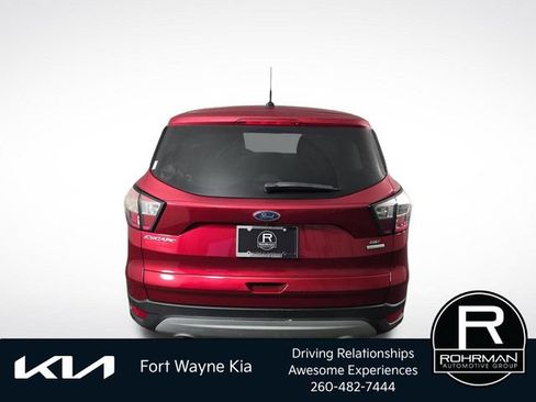 Used 2017 Ford Escape SE FWD image 8