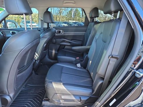 Used 2021 Kia Sorento EX image 11