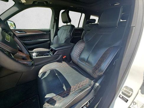Used 2023 Jeep Grand Cherokee L Summit w/ Advanced Protech Group IV AWD/4WD image 15