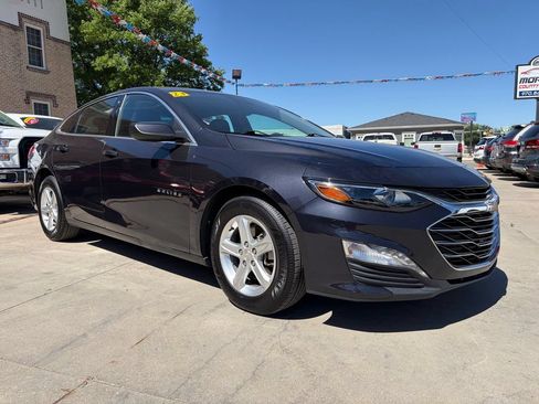 Used 2023 Chevrolet Malibu LT FWD image 1