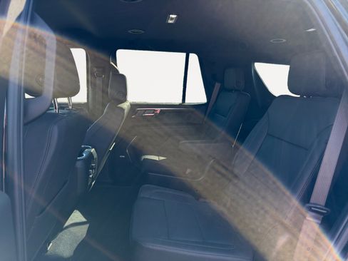 Used 2025 Chevrolet Tahoe LT w/ Comfort Package image 13