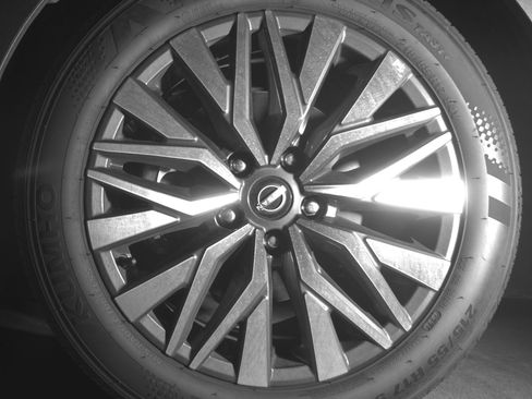 Used 2025 Nissan Altima 2.5 SV image 12