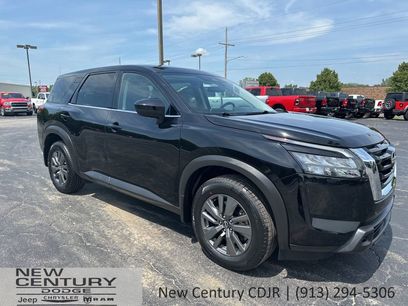 Used 2023 Nissan Pathfinder S