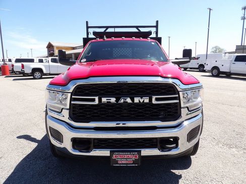 Used 2021 RAM 5500 Tradesman w/ Chrome Appearance Group image 12