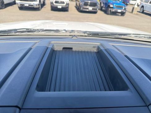 Used 2022 Ford F550 4x4 Crew Cab Super Duty image 19