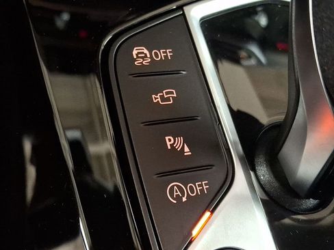 Used 2024 BMW X4 xDrive30i w/ Premium Package image 19