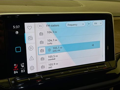 Used 2025 Volkswagen Atlas SE image 21