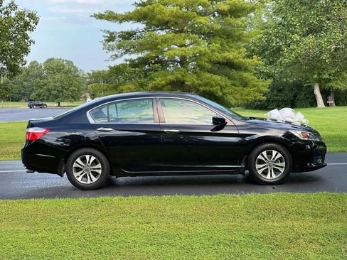 Used 2015 Honda Accord LX image 7