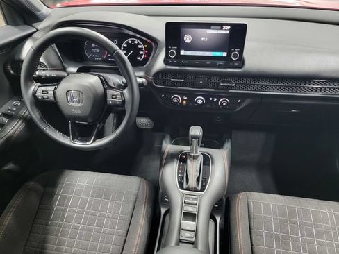 Certified 2025 Honda HR-V Sport image 29