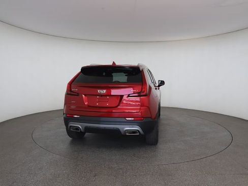 Used 2021 Cadillac XT4 Premium Luxury w/ Cold Weather Package AWD/4WD image 16