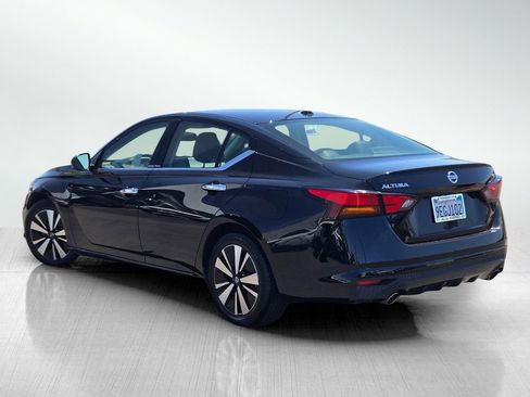 Used 2019 Nissan Altima 2.5 SL FWD image 6