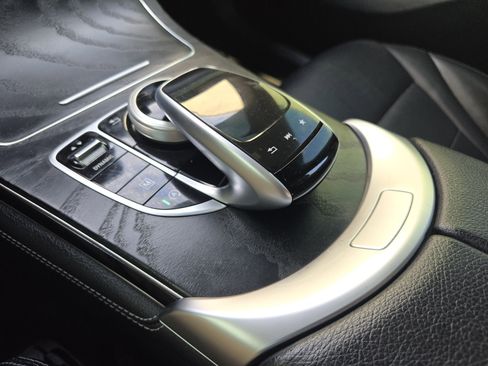 Used 2019 Mercedes-Benz GLC 300 4MATIC Coupe image 21