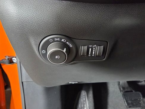 New 2026 Jeep Compass Limited image 18