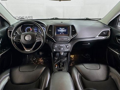 Used 2020 Jeep Cherokee Latitude Plus w/ Cold Weather Group image 28