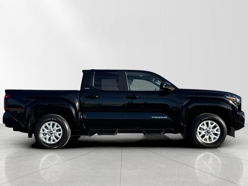 Used 2024 Toyota Tacoma SR5 image 3
