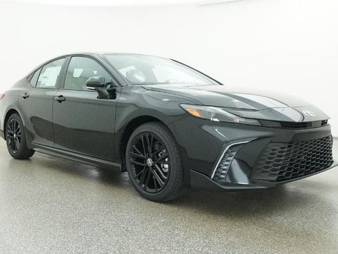 New 2026 Toyota Camry SE FWD image 32
