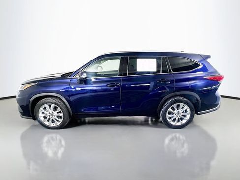 Used 2021 Toyota Highlander Limited FWD image 5