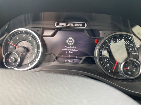 Used 2021 RAM 1500 Big Horn RWD image 7