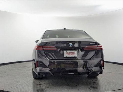Used 2024 BMW 530i w/ M Sport Package RWD image 7