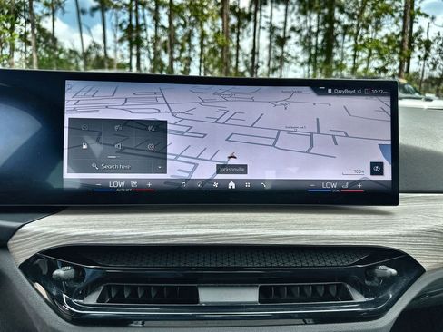Used 2025 BMW 330i Sedan RWD image 14