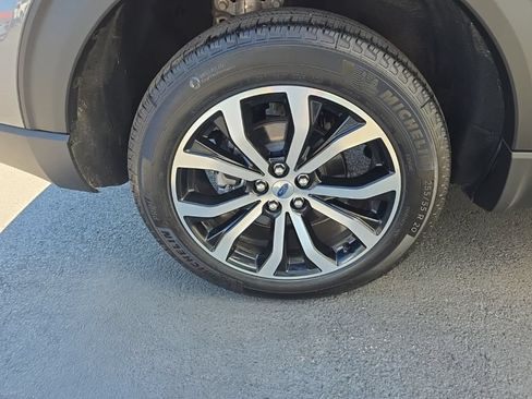 Used 2025 Ford Explorer ST-Line AWD/4WD image 6