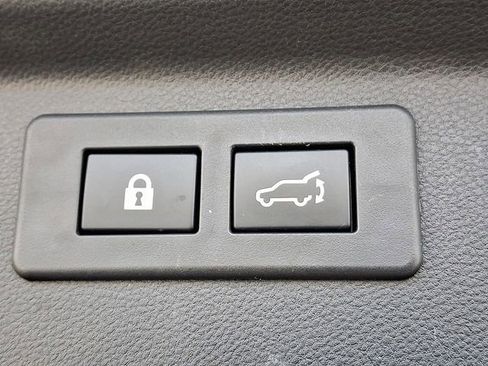 Used 2023 Subaru Forester Premium image 29