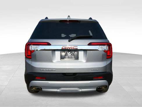 Used 2023 GMC Acadia SLT AWD/4WD image 6