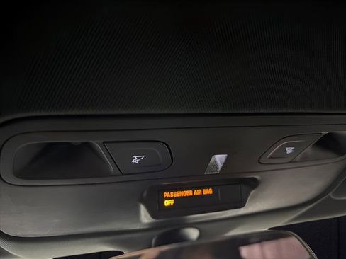 Used 2018 Chevrolet Camaro LT image 23