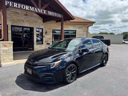Used 2024 Toyota Corolla SE FWD image 1