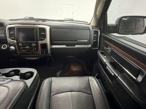 Used 2018 RAM 1500 Laramie AWD/4WD image 30