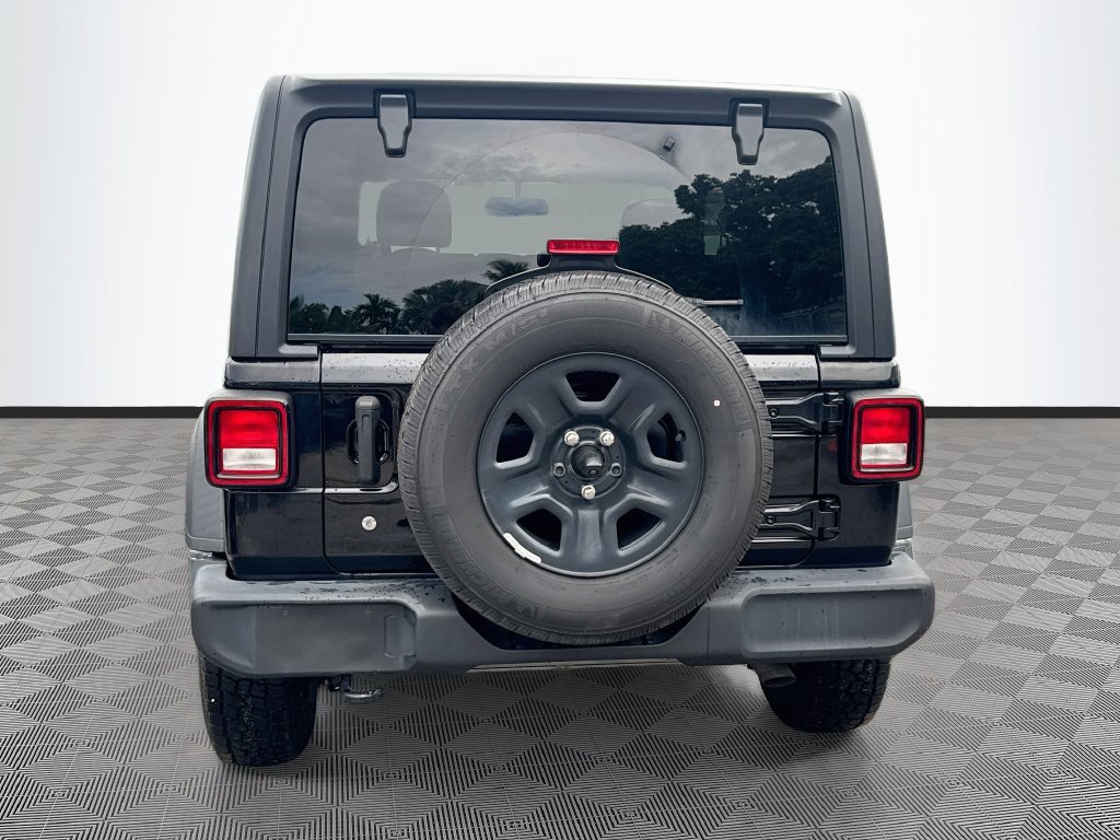 Certified 2022 Jeep Wrangler Sport AWD/4WD image 7
