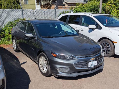 Used 2016 Chevrolet Malibu LT FWD image 7