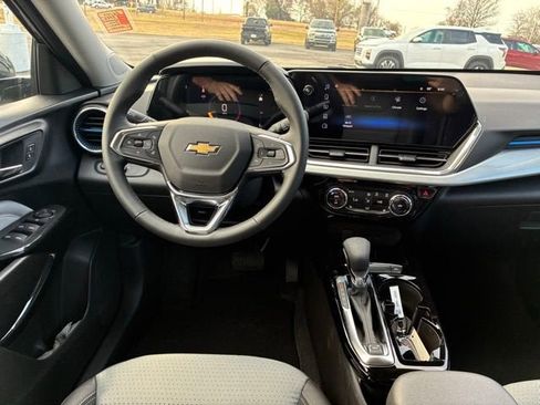 New 2026 Chevrolet Trax LT w/ Driver Confidence Package image 16