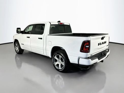 New 2026 RAM 1500 Express AWD/4WD image 5