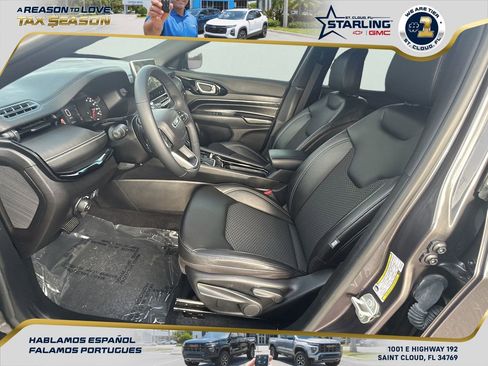 Used 2024 Jeep Compass Latitude w/ Altitude Special Edition image 14